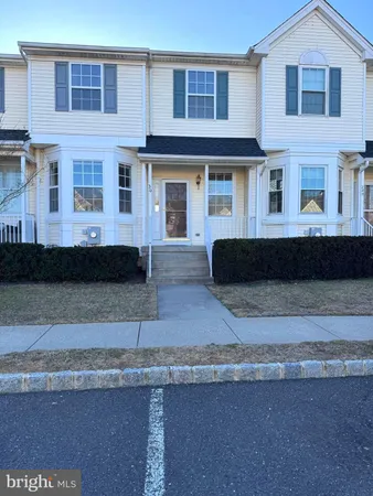 $3,250 | 30 Amesbury Court, Robbinsville, NJ 08691