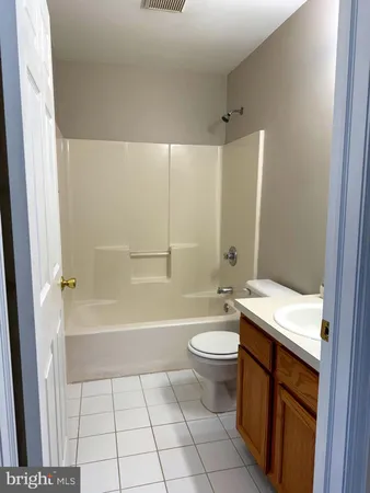 $3,250 | 30 Amesbury Court, Robbinsville, NJ 08691