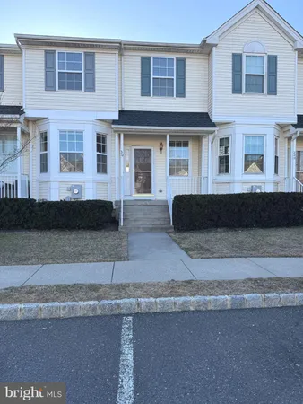 $3,250 | 30 Amesbury Court, Robbinsville, NJ 08691
