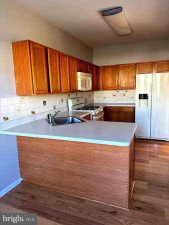 $3,250 | 30 Amesbury Court, Robbinsville, NJ 08691