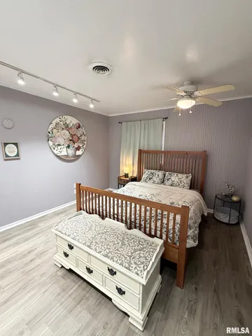 $298,000 | 2 Pinewood Drive, Carbondale, IL 62901