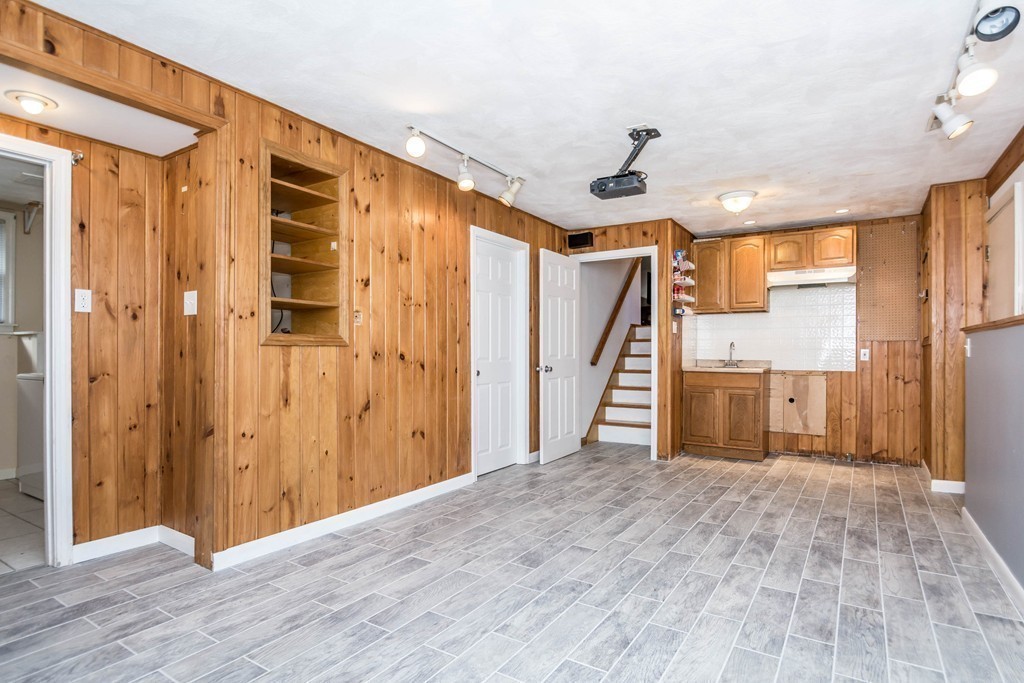 84 Bellflower Road Billerica, MA 01821 - Photo 13 of 28