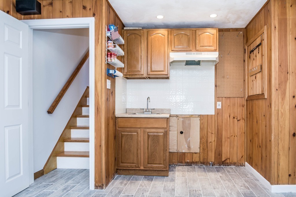 84 Bellflower Road Billerica, MA 01821 - Photo 14 of 28