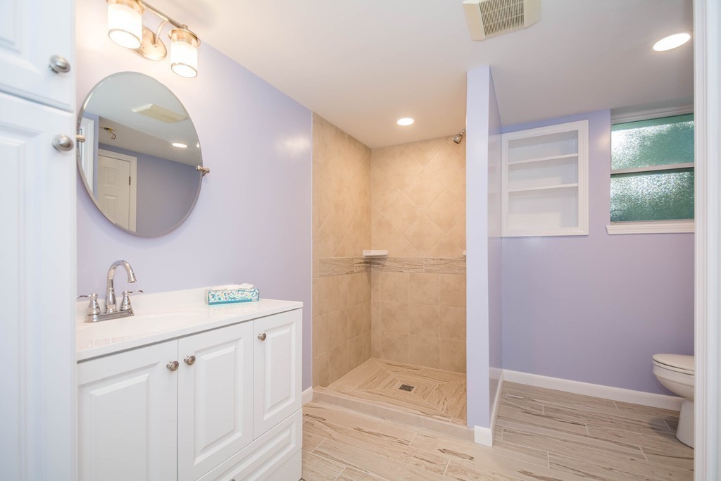 84 Bellflower Road Billerica, MA 01821 - Photo 15 of 28