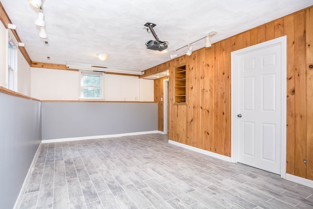 84 Bellflower Road Billerica, MA 01821 - Photo 18 of 28