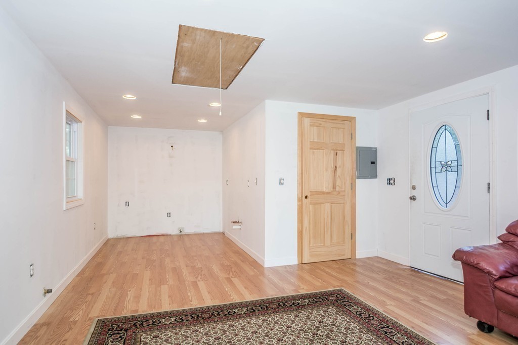 84 Bellflower Road Billerica, MA 01821 - Photo 25 of 28
