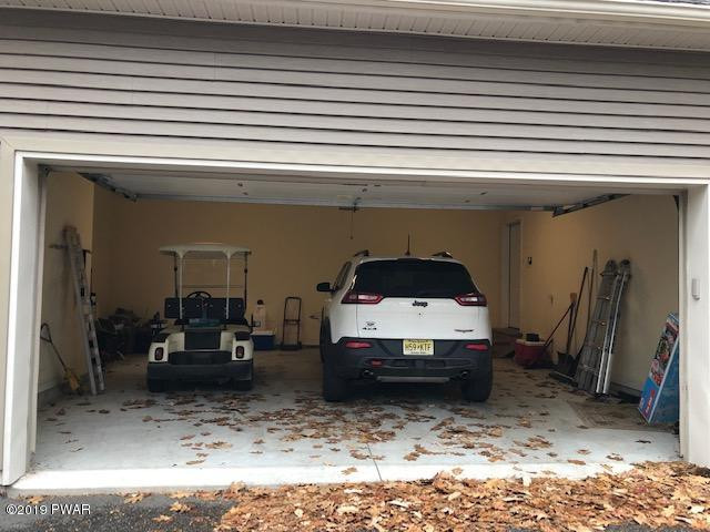 122 Marquise Road Tafton, PA 18464 - Photo 25 of 41 2 Car Garage