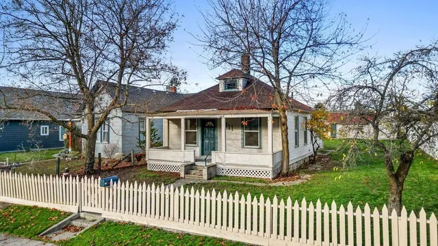 $232,400 | 1911 East 6th Avenue, Spokane, WA 99202