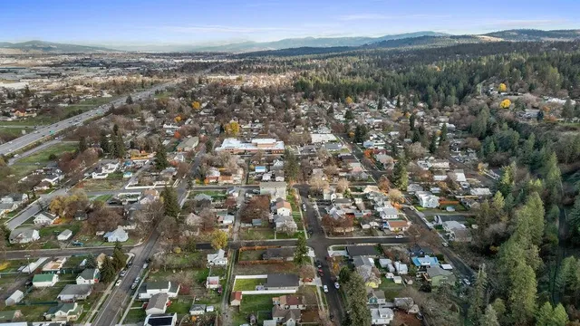 $232,400 | 1911 East 6th Avenue, Spokane, WA 99202