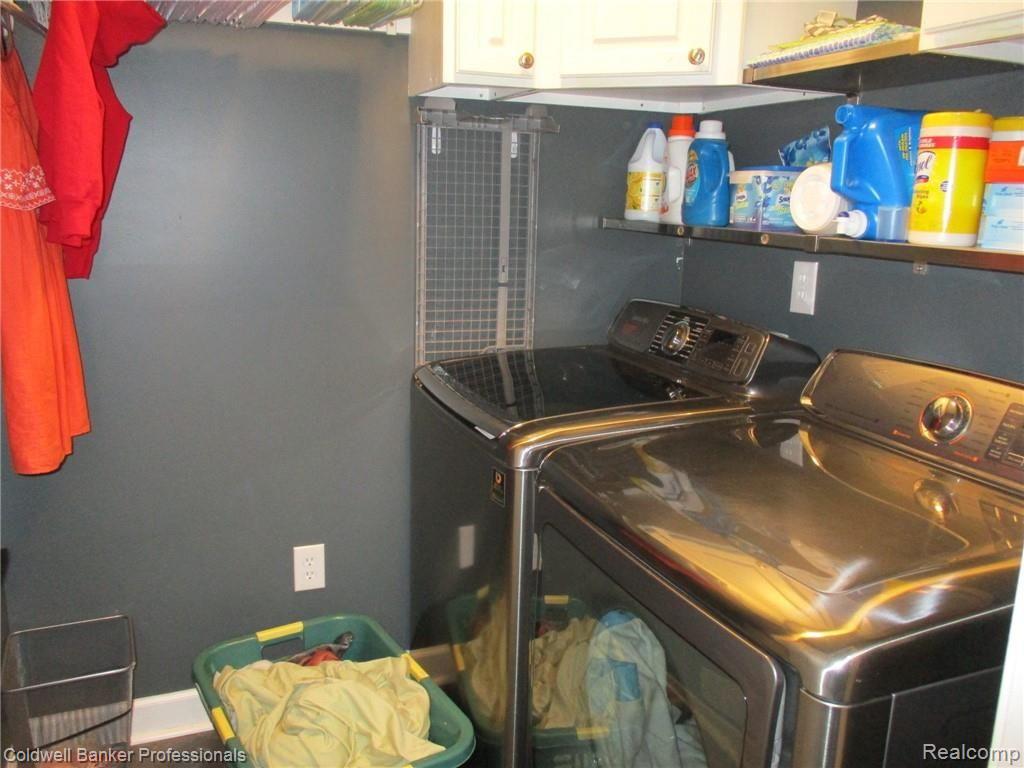 5154 South Byron Road Durand, MI 48429 - Photo 35 of 56 35 LAUNDRY.JPG