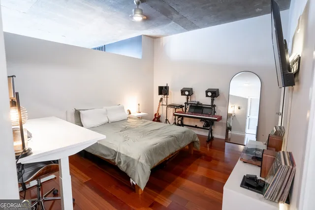 $250,000 | 400 West Peachtree Street Northwest, Unit 2810, Atlanta, GA 30308