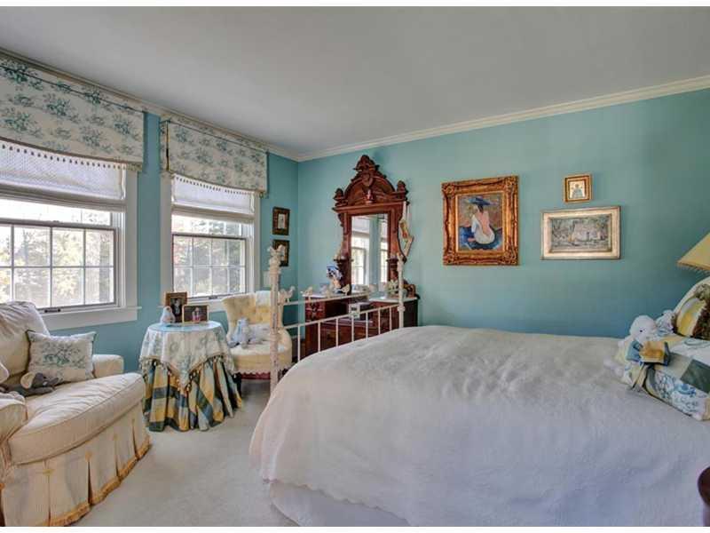 825 Shore Road Cape Elizabeth, ME 04107 - Photo 18 of 23 Bedroom.