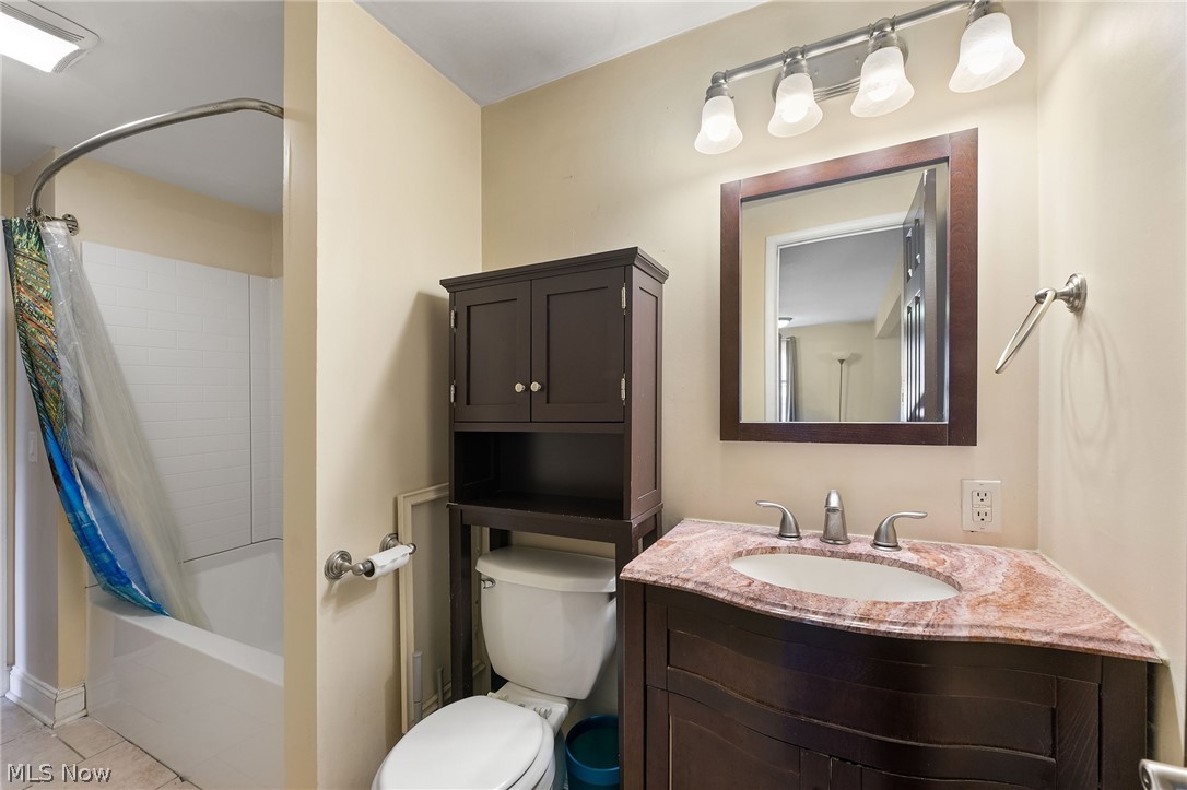 2494 North Road Southeast Warren, OH 44484 - Photo 18 of 21 Gallery Image 18