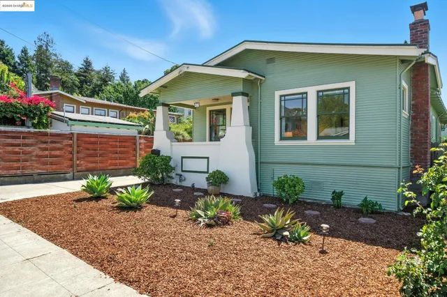 $689,000 | 4415 Fleming Avenue, Oakland, CA 94619