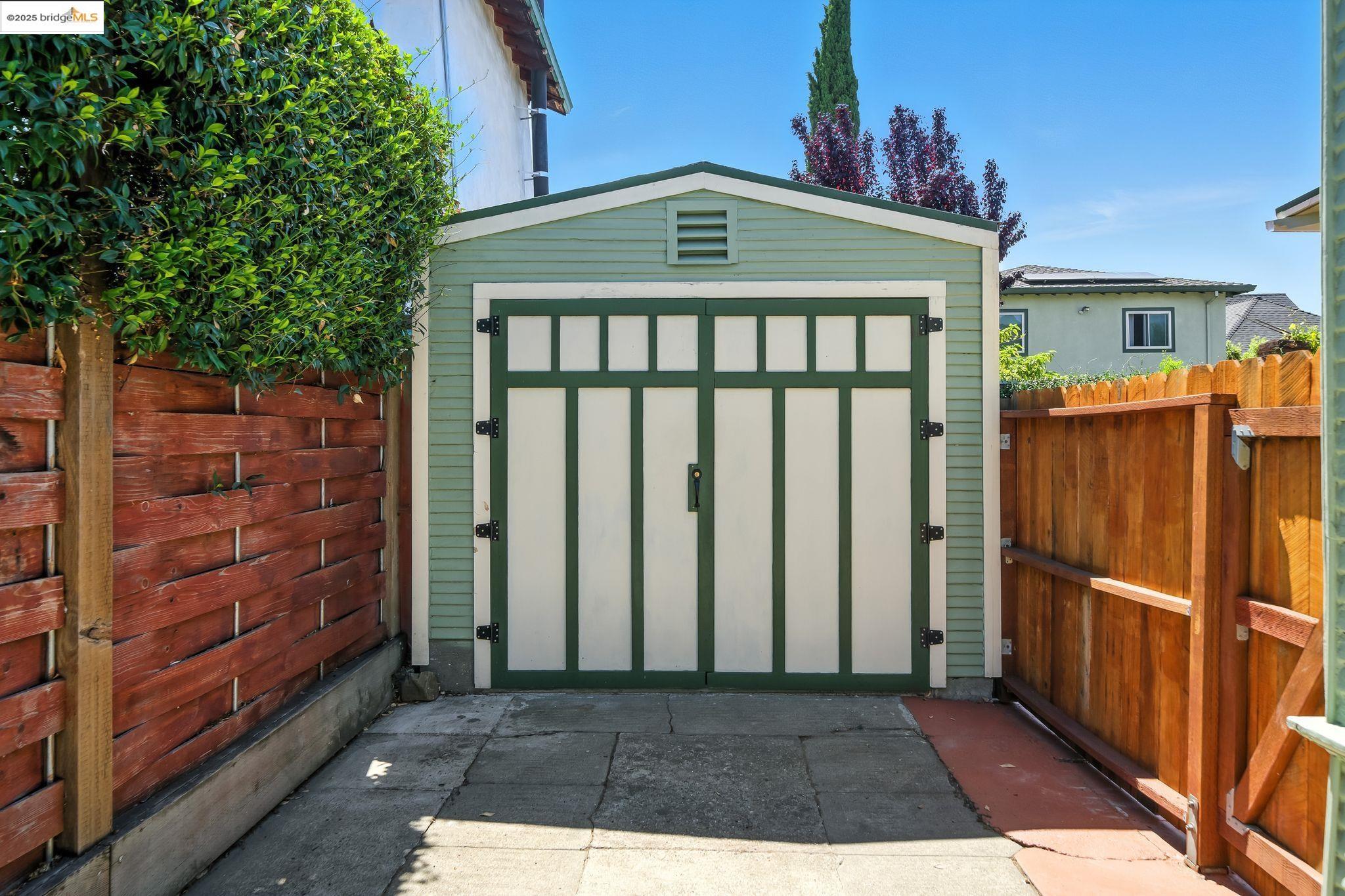 4415 Fleming Avenue Oakland, CA 94619 - Photo 35 of 48