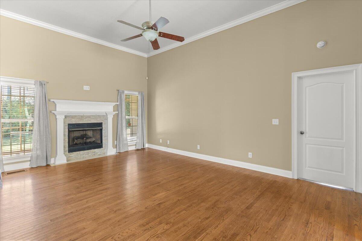 195 Honeysuckle Drive Rock Spring, GA 30739 - Photo 6 of 30 06-IMG_4313