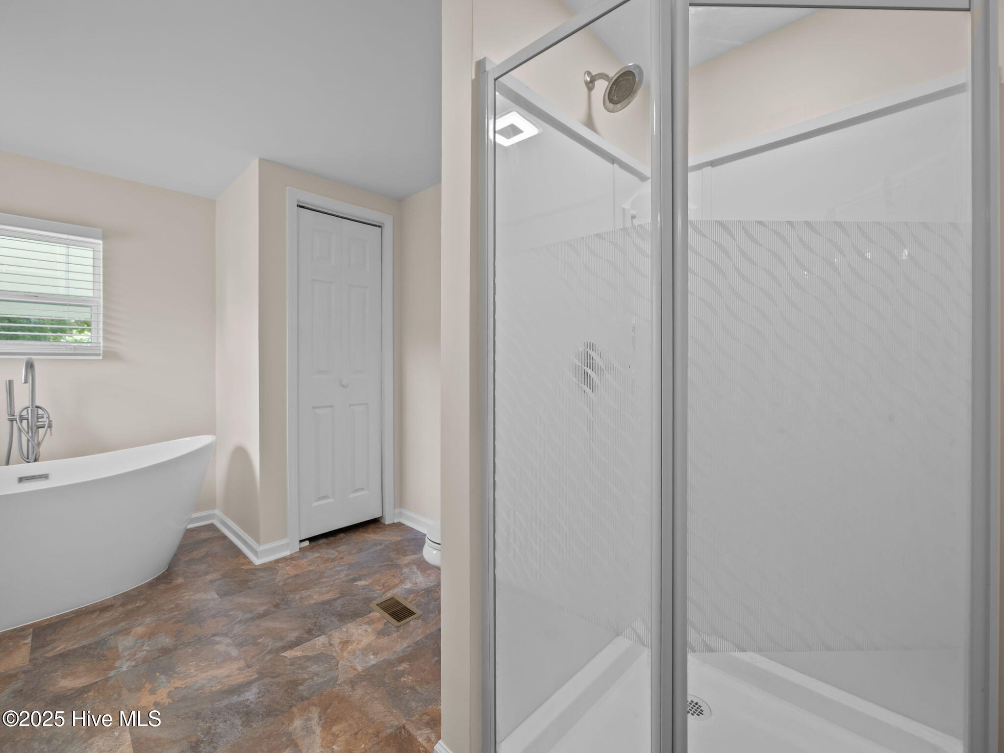 2738 White Oak River Road Maysville, NC 28555 - Photo 19 of 54 22-web-or-mls-P1011732