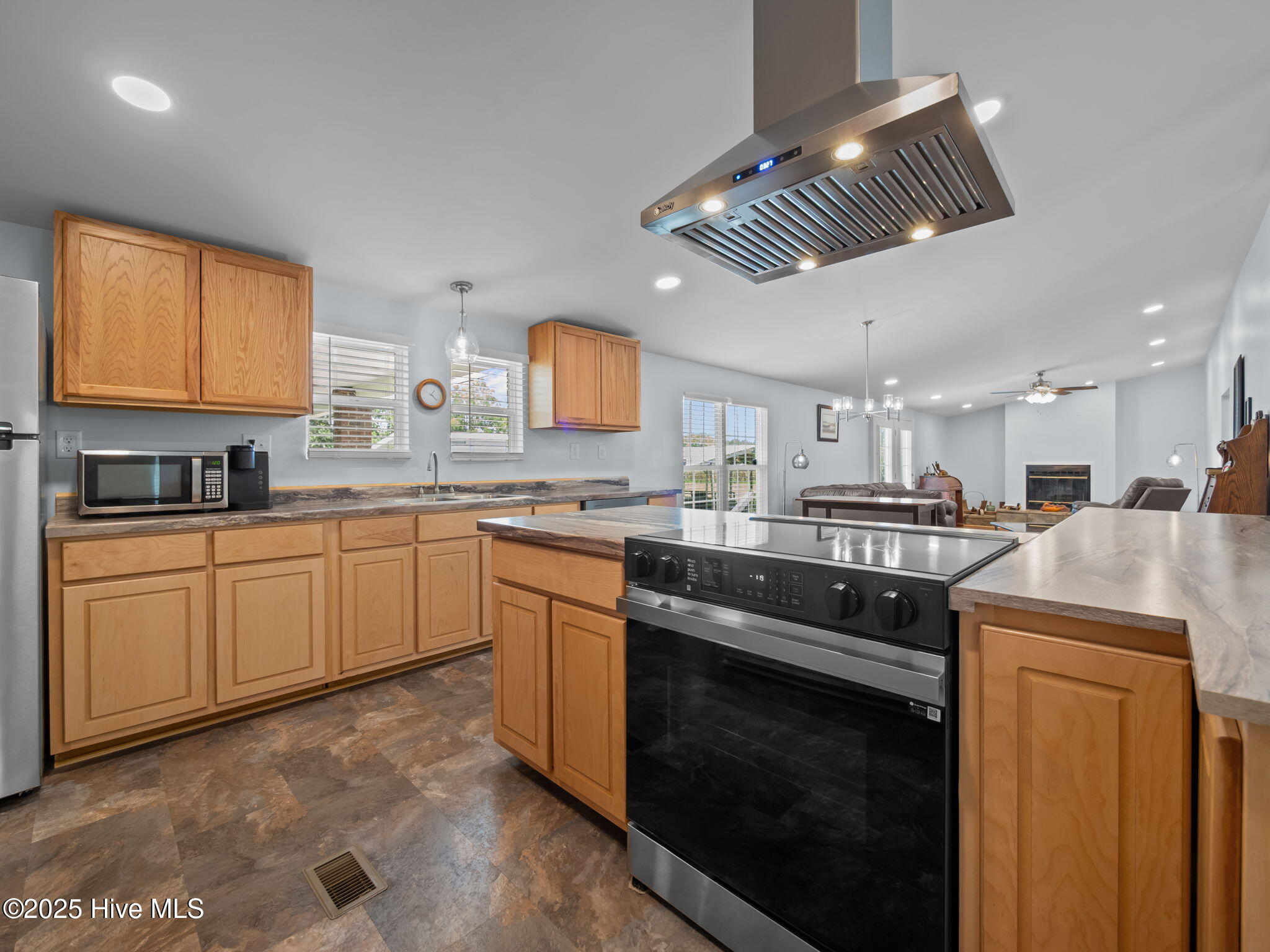 2738 White Oak River Road Maysville, NC 28555 - Photo 34 of 54 44-web-or-mls-P1012037