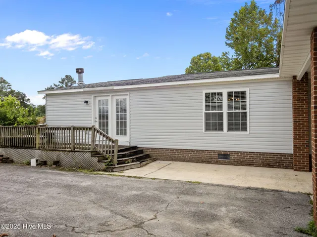 $340,000 | 2738 White Oak River Road, Maysville, NC 28555