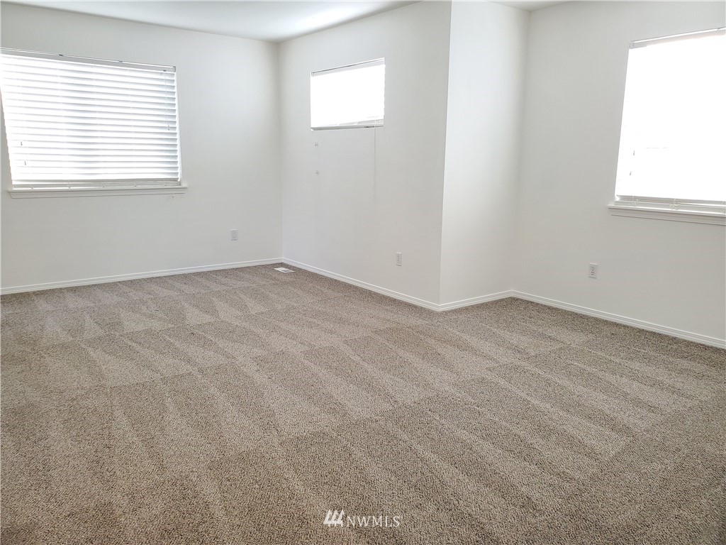 7038 Radius Loop Southeast Lacey, WA 98513 - Photo 19 of 31 Gallery Image 19