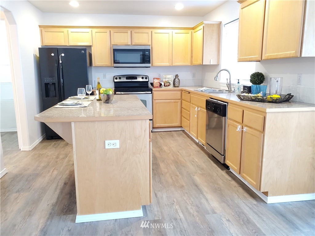 7038 Radius Loop Southeast Lacey, WA 98513 - Photo 6 of 31 Gallery Image 6