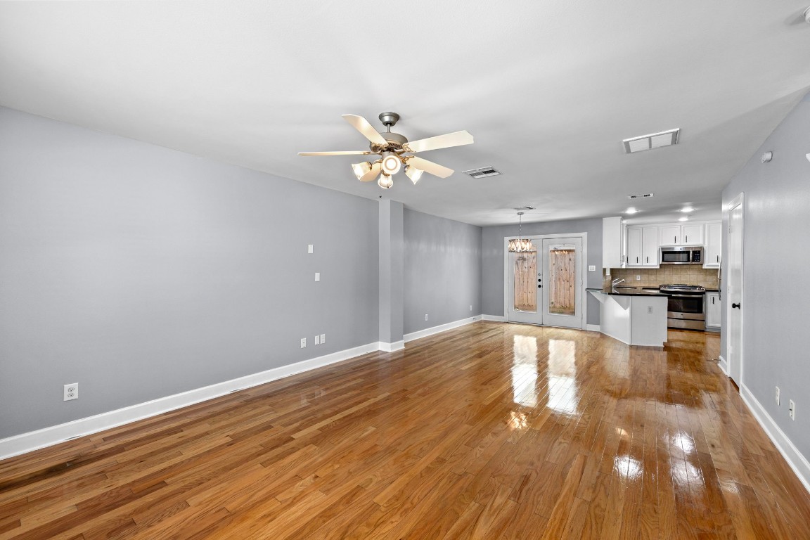 5951 S Loop East, Unit 50 Houston, TX 77033 - Photo 6 of 23