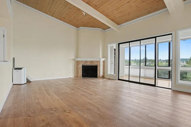 $2,745 | 19100 Crest Avenue, Unit 82, Castro Valley, CA 94546