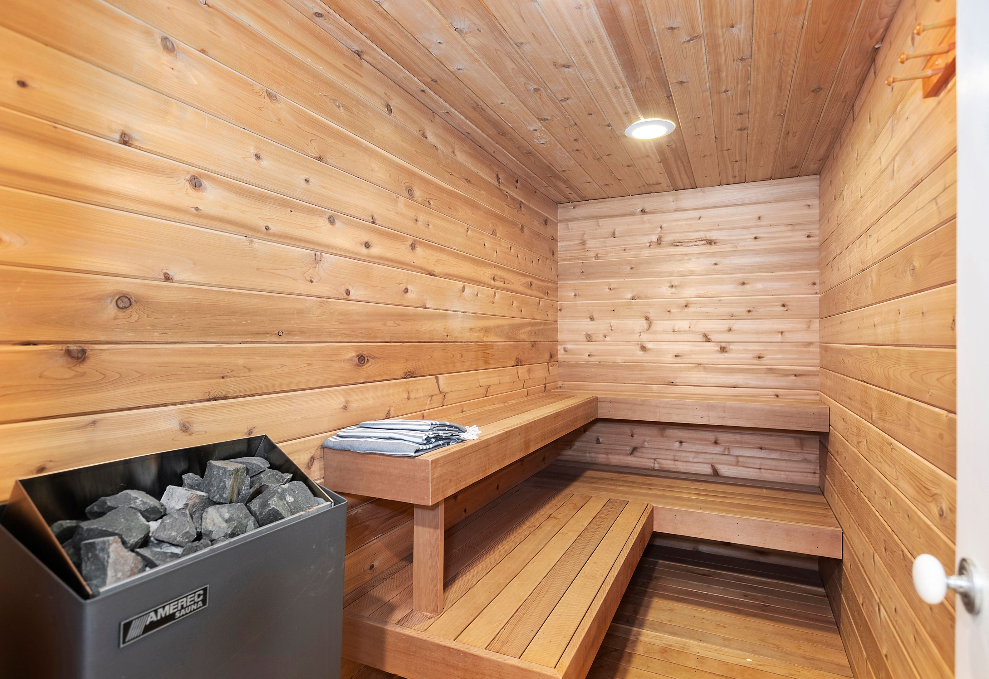 110 Merchants Path Wainscott, NY 11963 - Photo 15 of 24