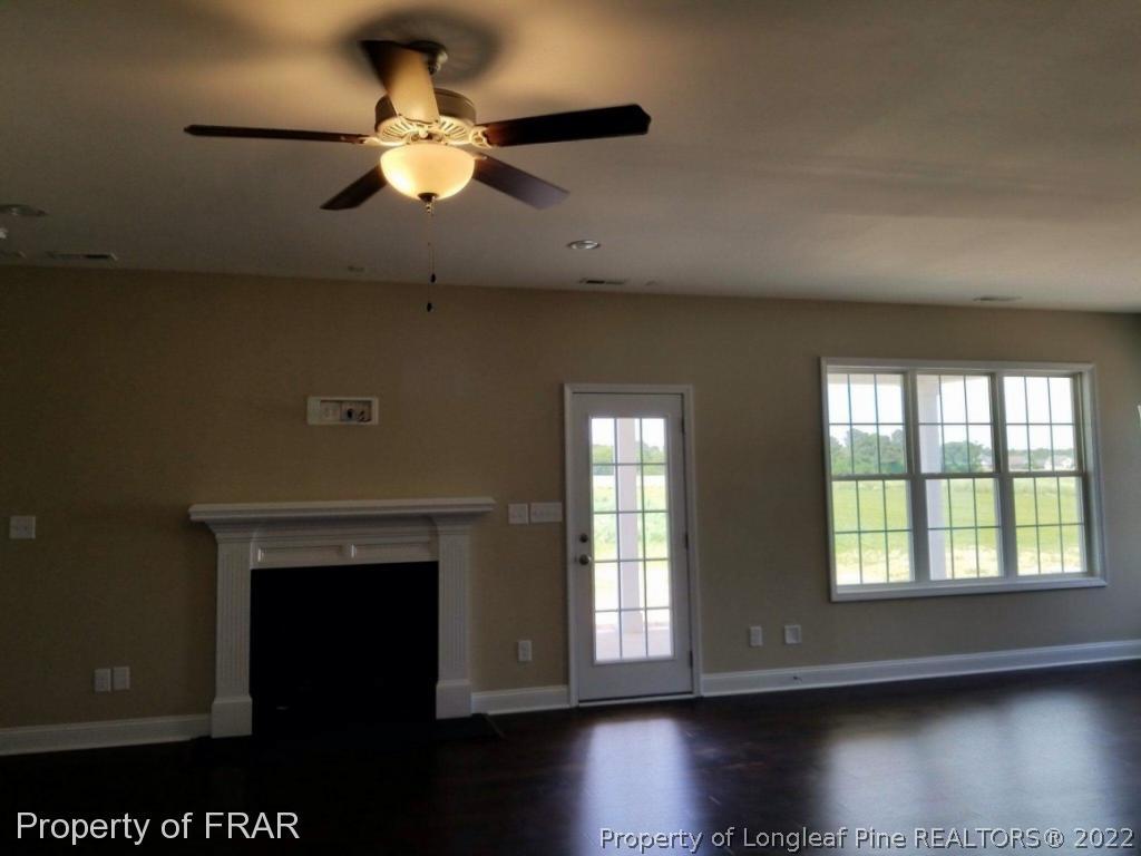 3623 Thrower Road Hope Mills, NC 28348 - Photo 9 of 36 Gallery Image 9