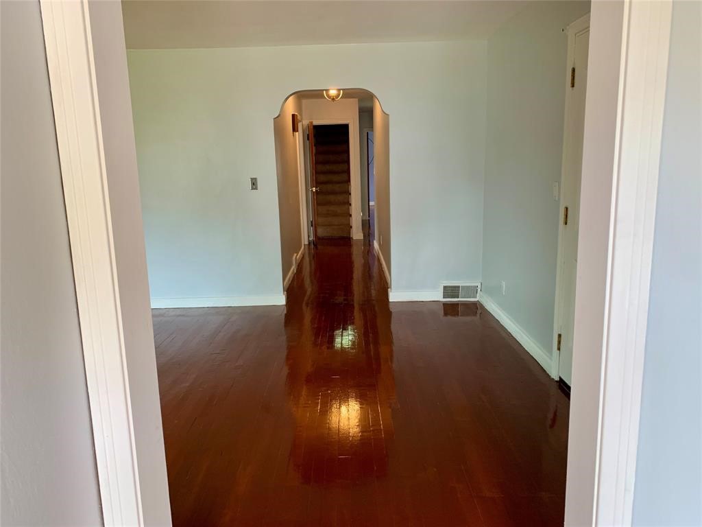 14 South Willis Avenue Endicott, NY 13760 - Photo 2 of 22