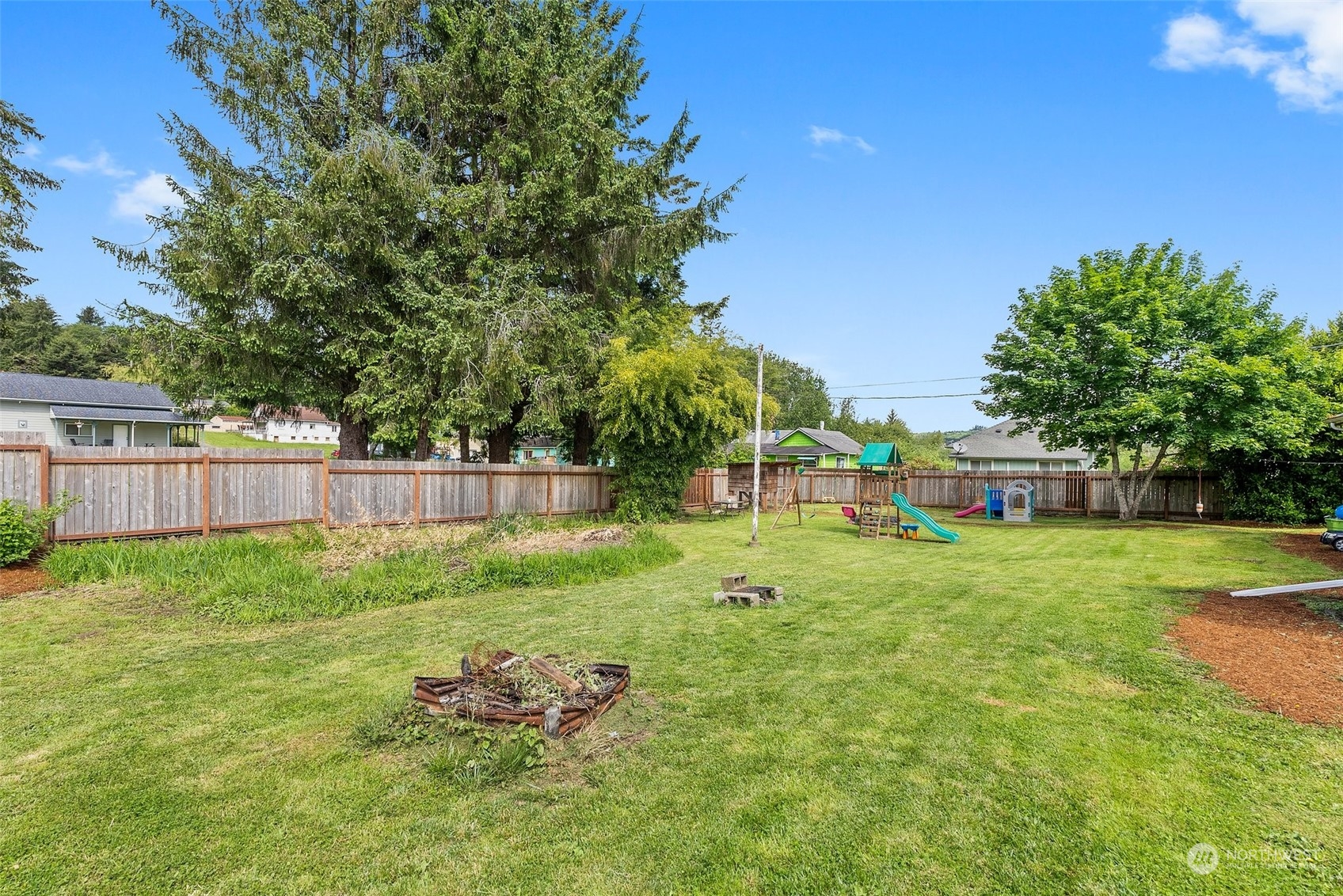 864 Mueller Street Raymond, WA 98577 - Photo 15 of 18 Gallery Image 15