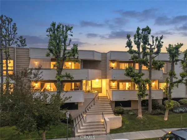 $339,000 | 9950 Jordan Avenue, Unit 10, Chatsworth, CA 91311