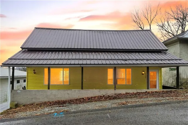 a house view with a outdoor space
