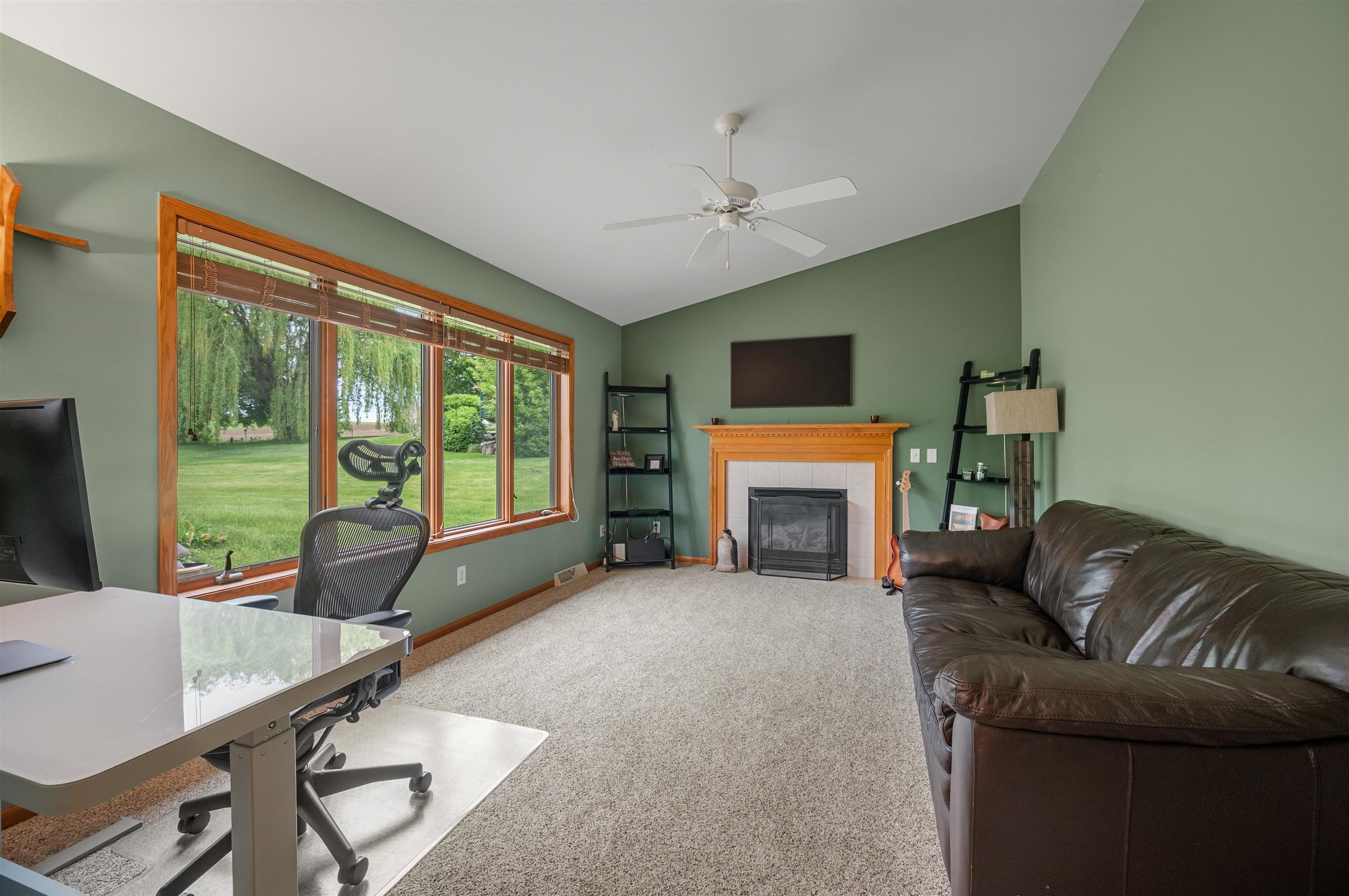8600 Ellington Way Middleton, WI 53562 - Photo 16 of 37