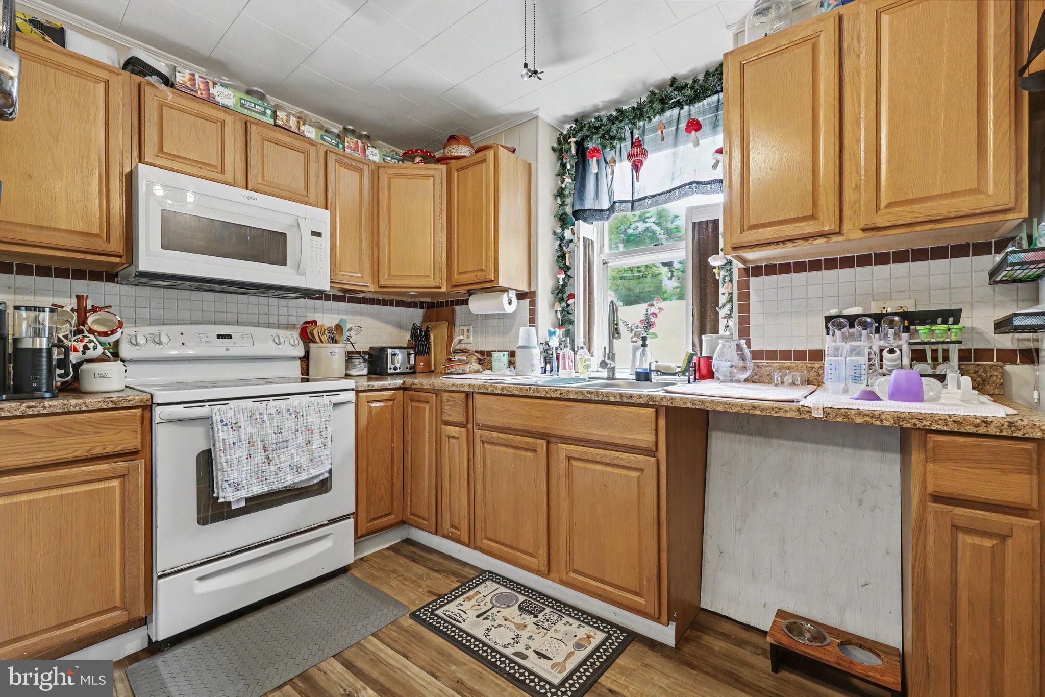 397 Angora Road Reading, PA 19606 - Photo 5 of 31