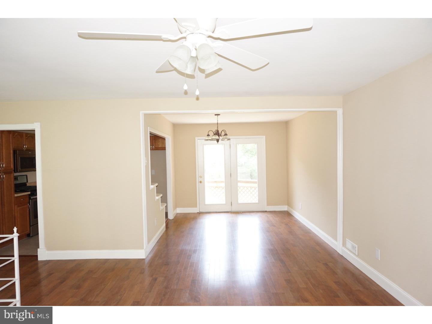 42 Suburban Boulevard Riverside, NJ 08075 - Photo 3 of 11 Gallery Image 3