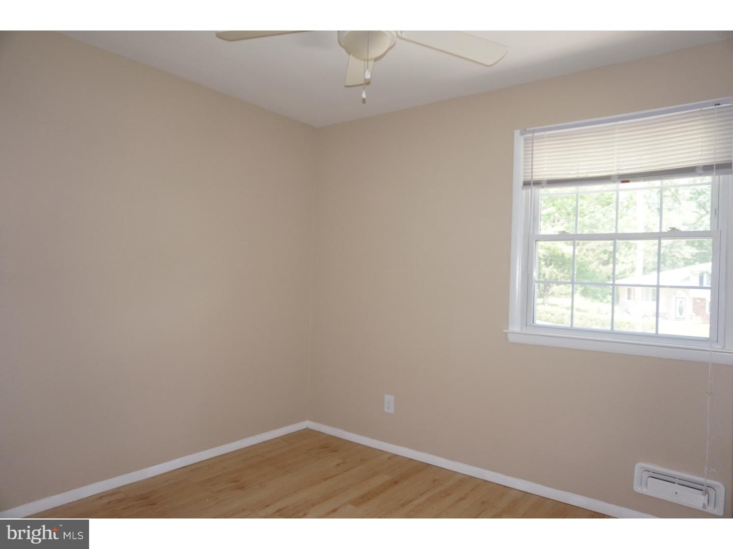 42 Suburban Boulevard Riverside, NJ 08075 - Photo 8 of 11 Gallery Image 8