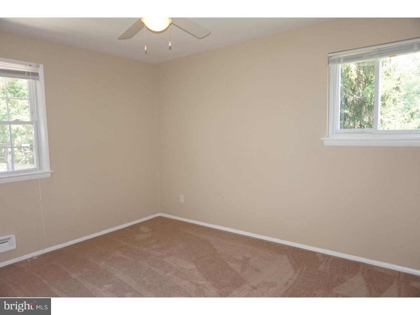 42 Suburban Boulevard Riverside, NJ 08075 - Photo 9 of 11 Gallery Image 9