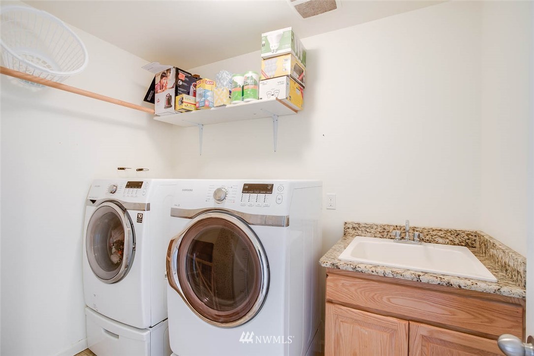 312 210 Street Southeast Bothell, WA 98021 - Photo 22 of 25