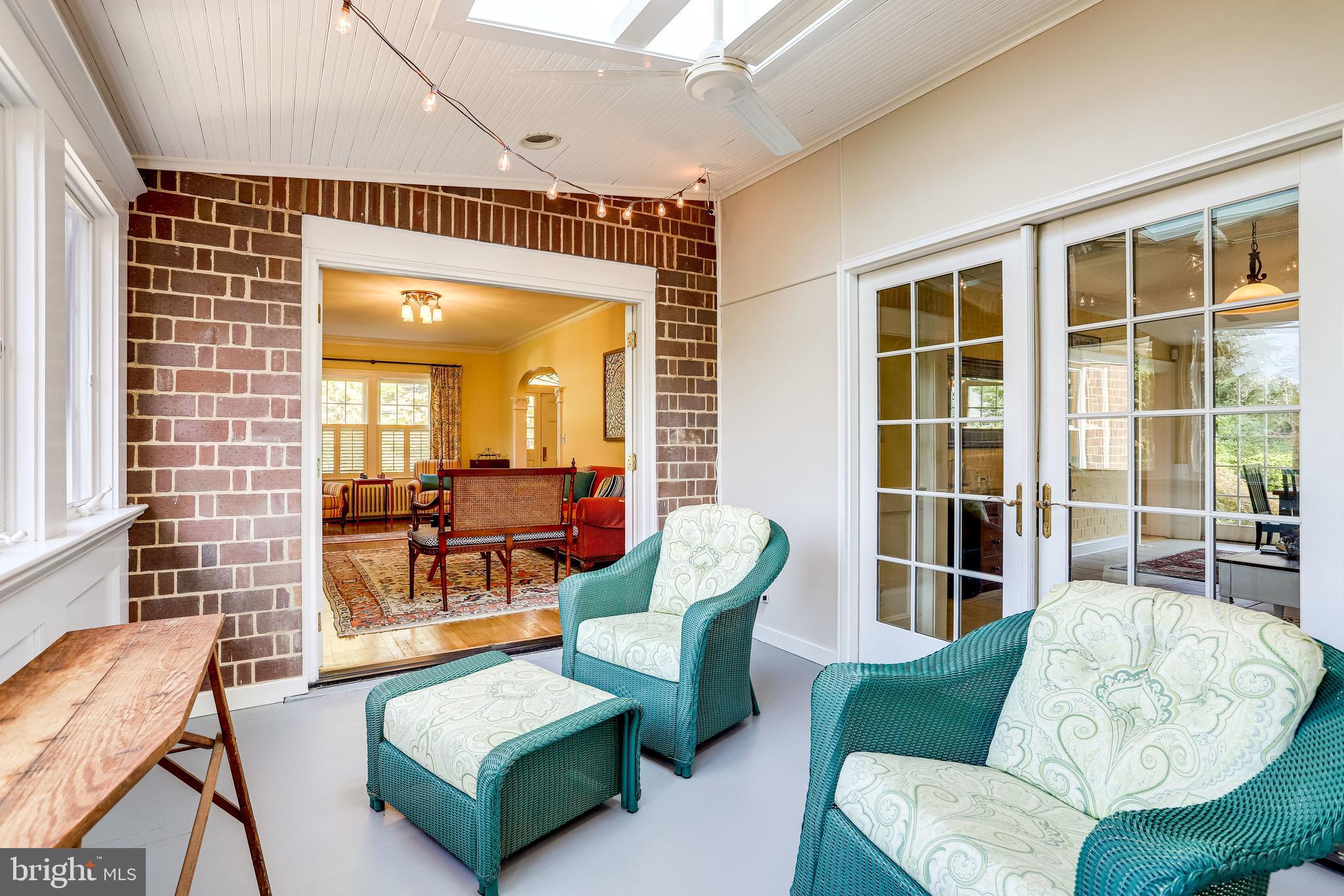 4924 Little Falls Road Arlington, VA 22207 - Photo 12 of 55 Skylights and Great Space