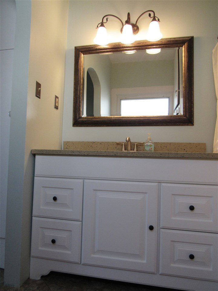 221 West Rugg Street Decatur, IN 46733 - Photo 13 of 36