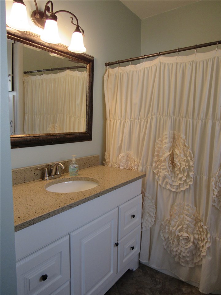 221 West Rugg Street Decatur, IN 46733 - Photo 14 of 36