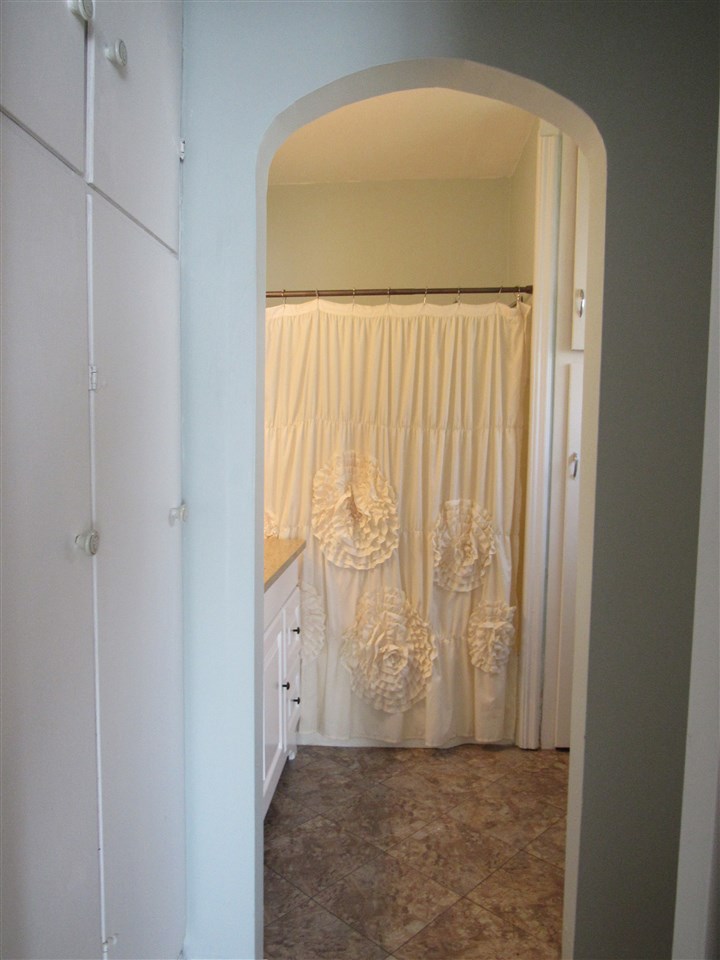 221 West Rugg Street Decatur, IN 46733 - Photo 15 of 36