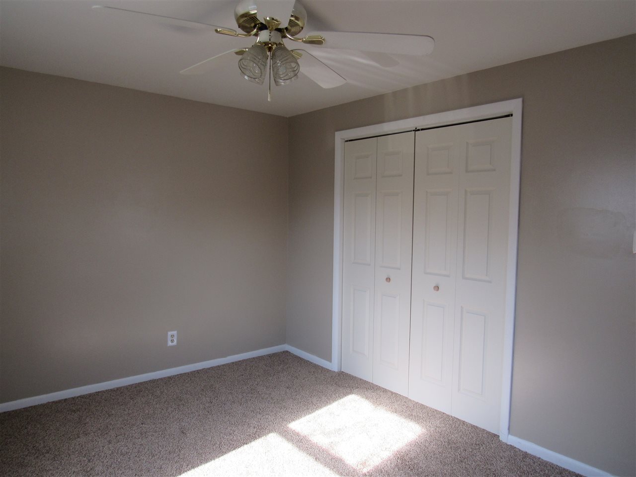 221 West Rugg Street Decatur, IN 46733 - Photo 21 of 36