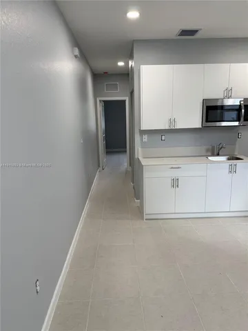 $1,800 | 16225 Southwest 147th Court, Unit 2, Miami, FL 33187