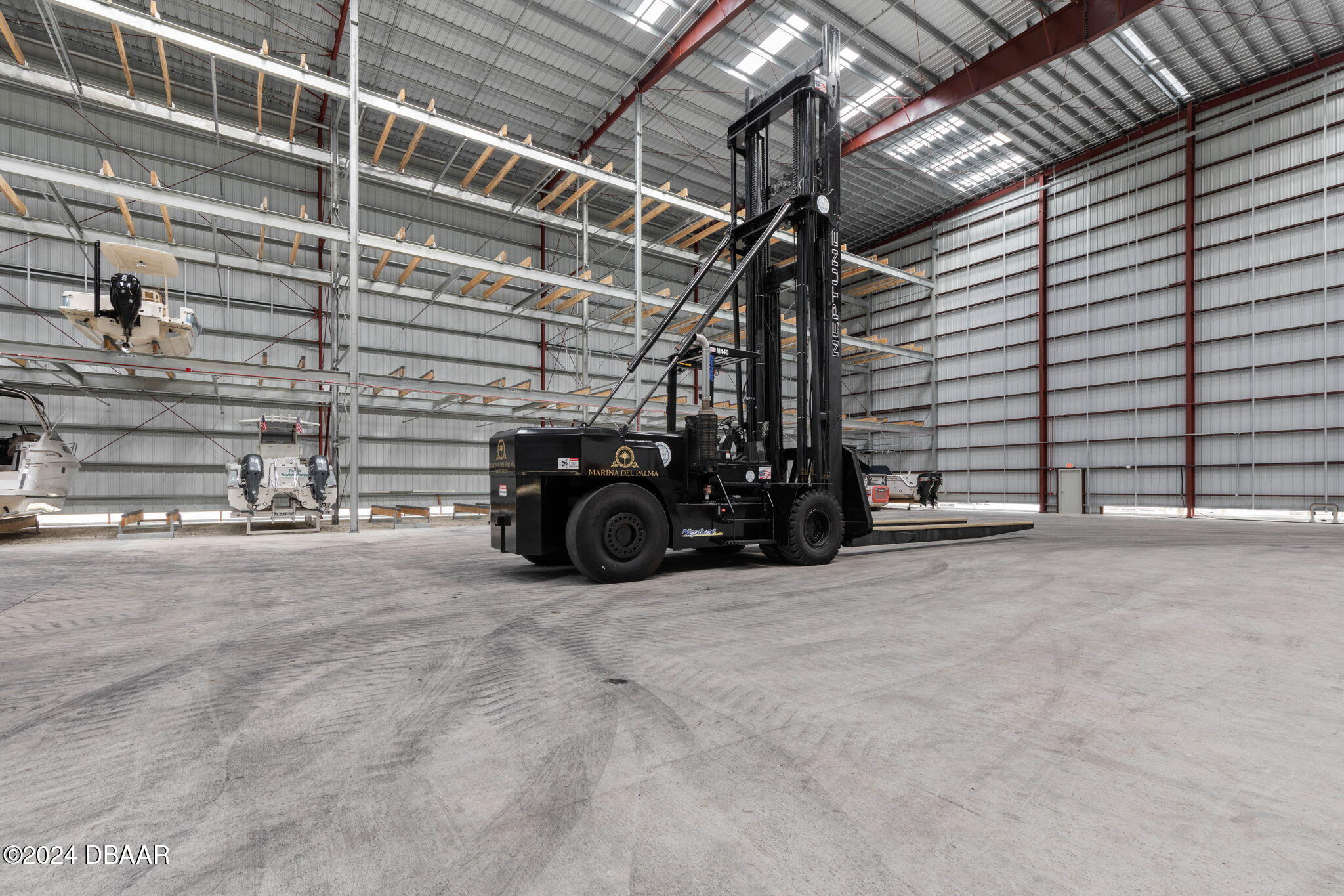 10 Rio Vista Drive Palm Coast, FL 32137 - Photo 7 of 39 a view of a garage