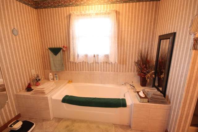 23780 Farmdale Road Washington, IL 61571 - Photo 8 of 15 Gallery Image 8