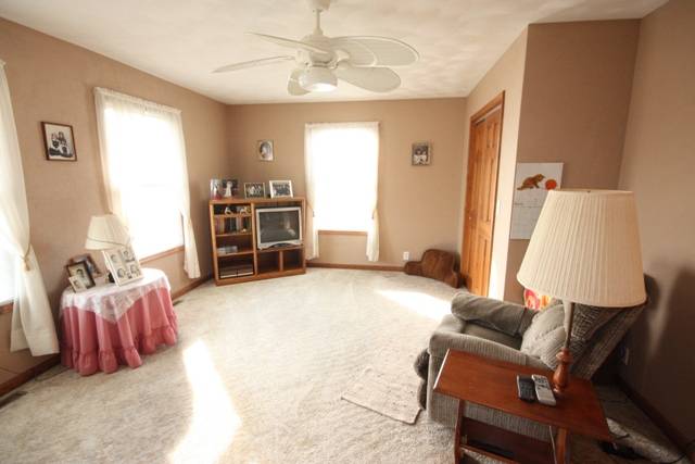 23780 Farmdale Road Washington, IL 61571 - Photo 10 of 15 Gallery Image 10