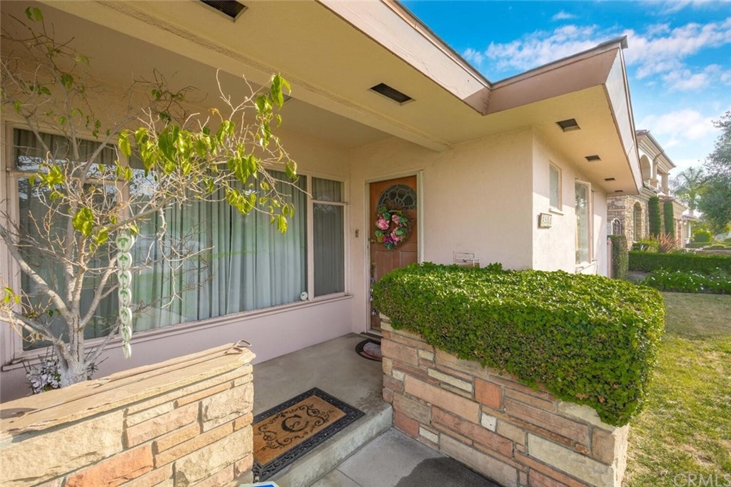 9505 Raviller Drive Downey, CA 90240 - Photo 5 of 54