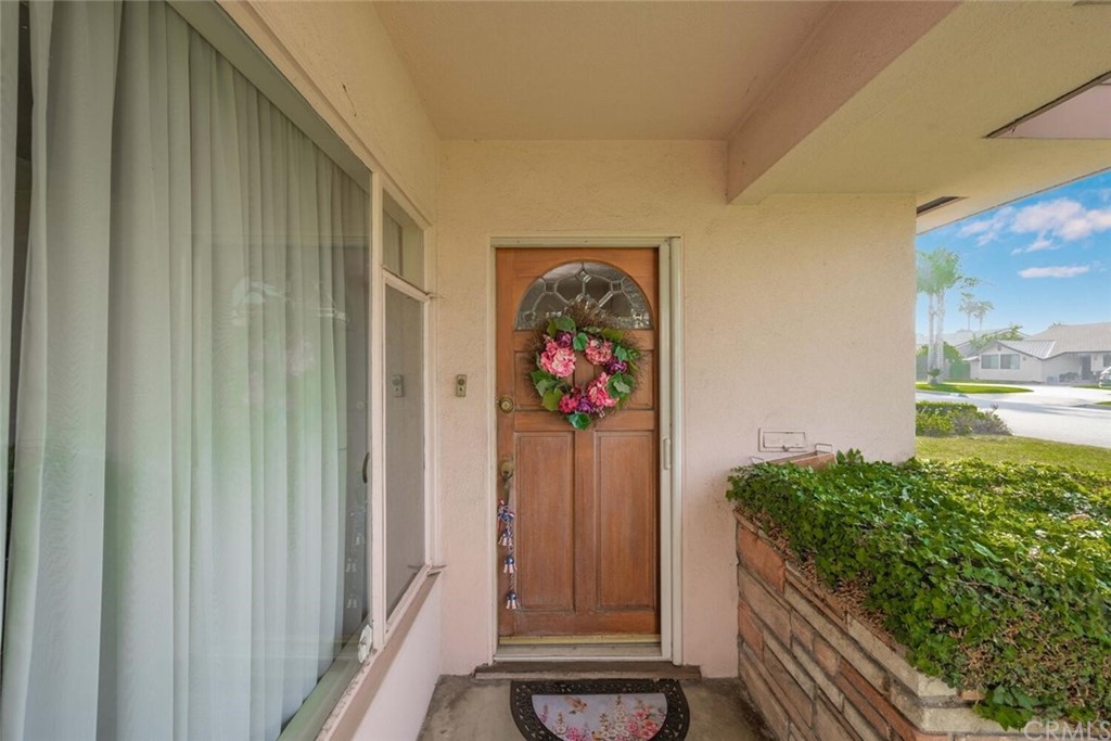 9505 Raviller Drive Downey, CA 90240 - Photo 7 of 54